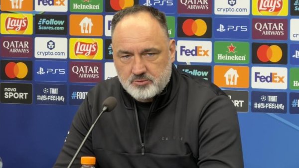 问鼎娱乐网站 斯拉维亚主帅：巴萨的终结质量太棒了，比电视上看起来更危险